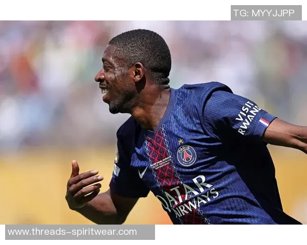 2009年黑人足球明星的辉煌成就与传奇故事回顾 2009年黑人足球明星的辉煌成就与传奇故事回顾