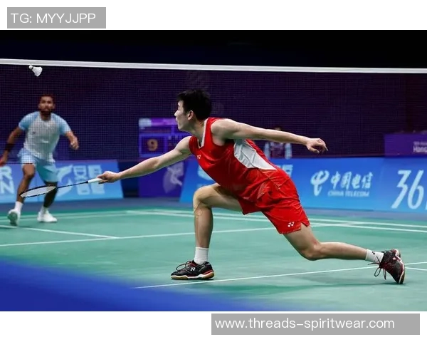 上海羽毛球队在亚运会积分榜上以82分稳居第一名展现强劲实力