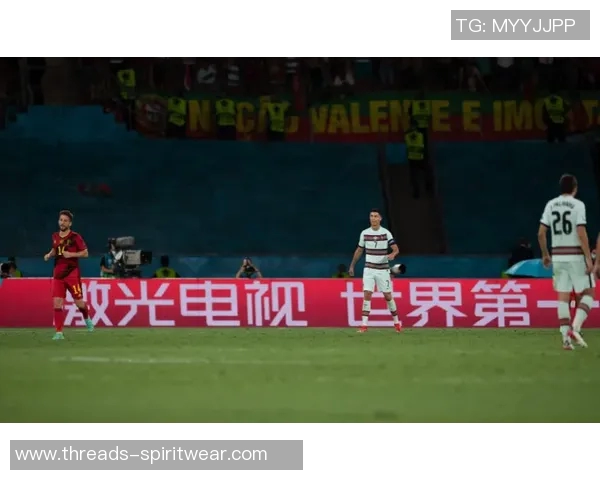 全球足球明星最新排名榜揭晓谁将登顶成为最佳球员之争的焦点 全球足球明星最新排名榜揭晓谁将登顶成为最佳球员之争的焦点