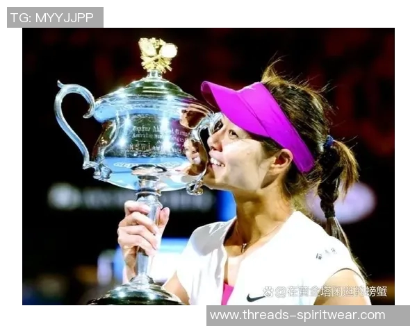 南京网球队的拼搏之路:世锦赛背后的奋斗故事与荣耀时刻 南京网球队的拼搏之路:世锦赛背后的奋斗故事与荣耀时刻