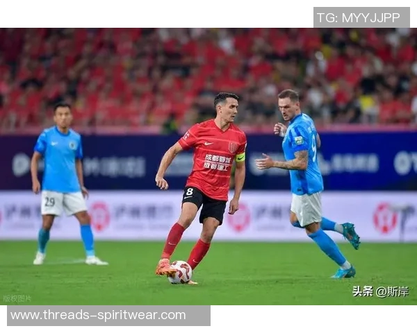 成都网球队实力引发热议球迷对其表现和未来发展展开激烈讨论 成都网球队实力引发热议球迷对其表现和未来发展展开激烈讨论