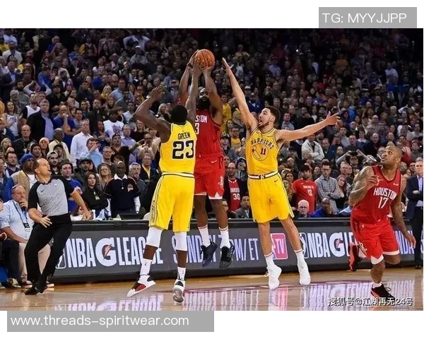 篮球与足球的交汇NBA球场上的足球明星们的精彩瞬间与传奇故事