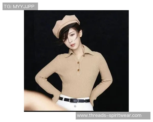 美国足球女星的魅力与成就揭示了她们在体育界的独特地位与影响力 美国足球女星的魅力与成就揭示了她们在体育界的独特地位与影响力